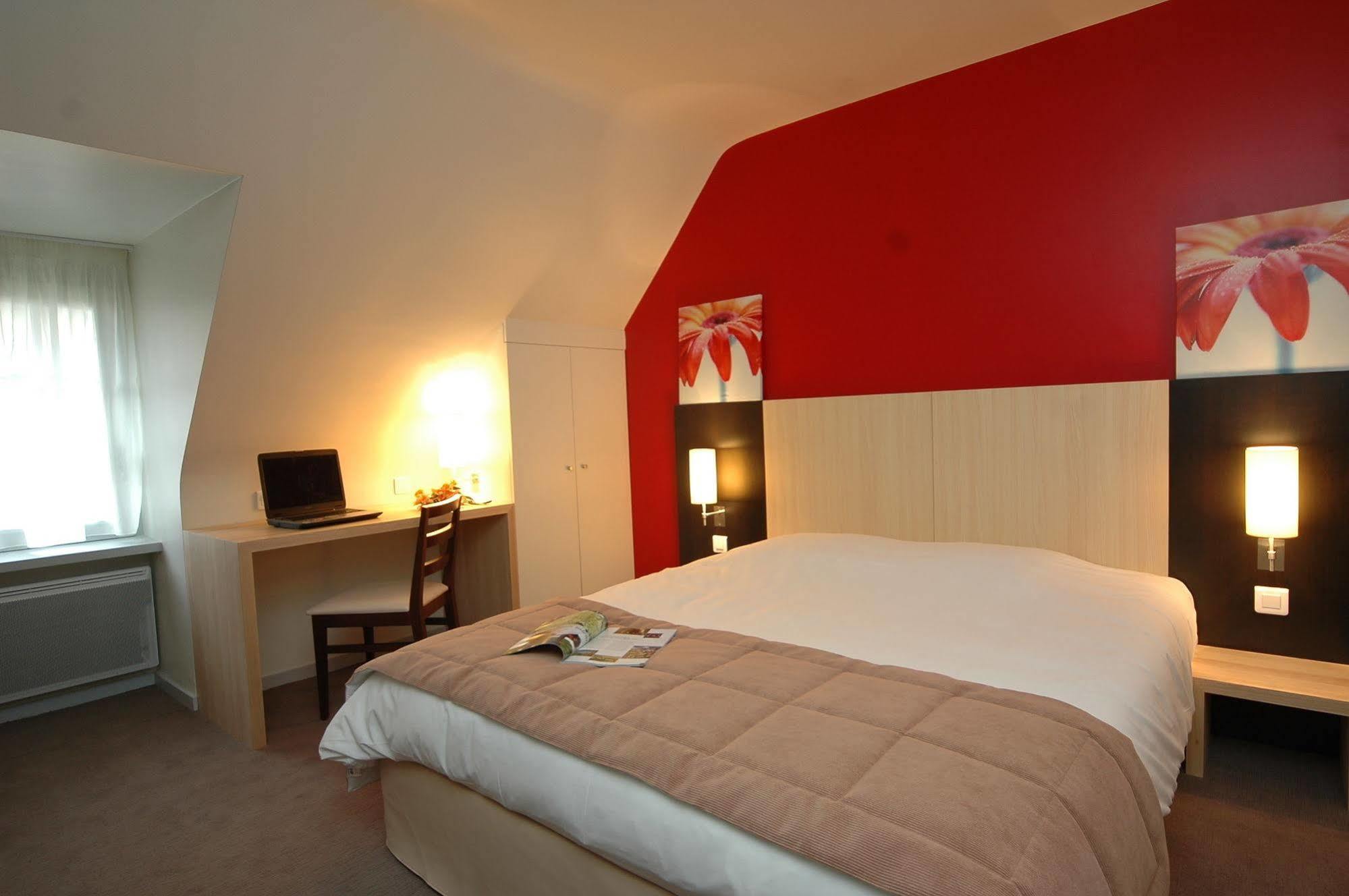 Logis Hotel La Croix Blanche Fontevraud Quarto foto