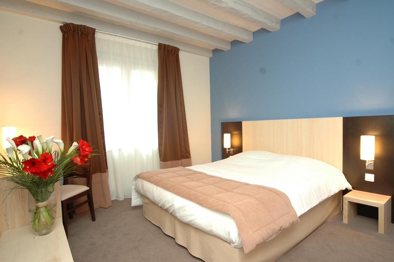 Logis Hotel La Croix Blanche Fontevraud Quarto foto