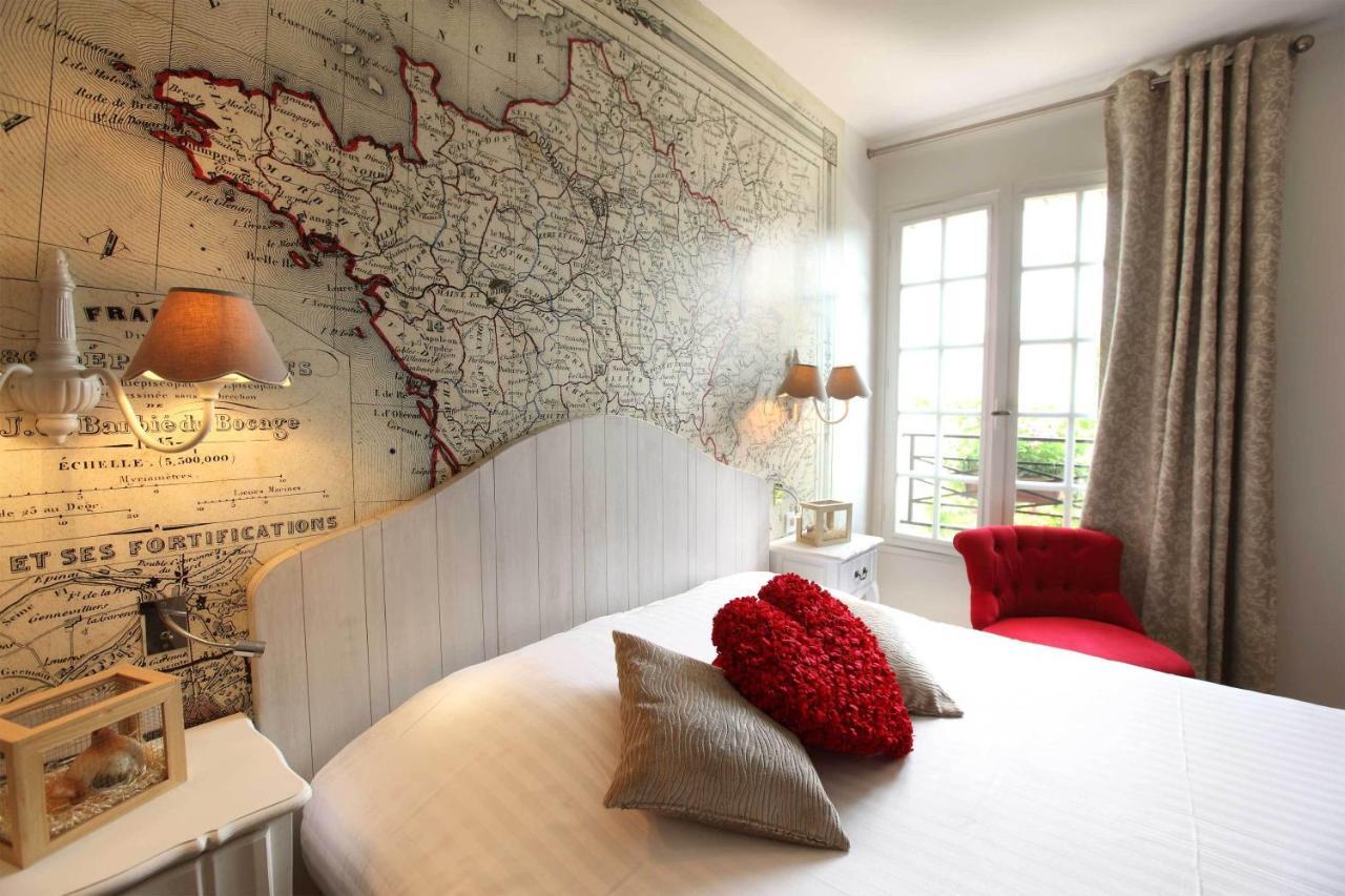 Logis Hotel La Croix Blanche Fontevraud Quarto foto